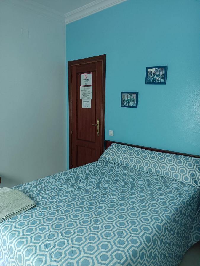 Pension Larra Mairena De Alcor Exteriér fotografie