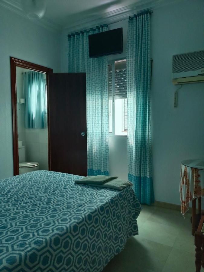 Pension Larra Mairena De Alcor Exteriér fotografie