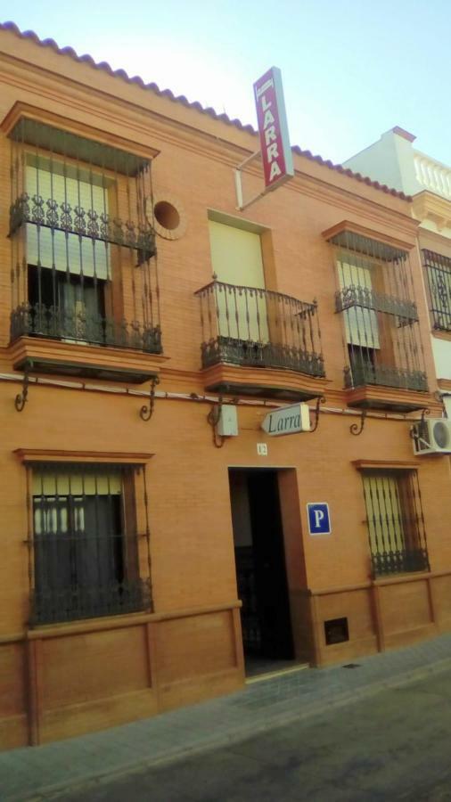 Pension Larra Mairena De Alcor Exteriér fotografie