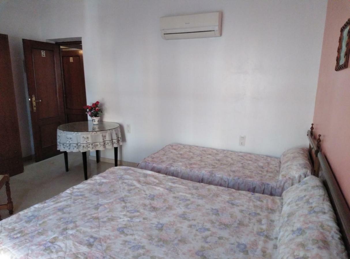 Pension Larra Mairena De Alcor Exteriér fotografie