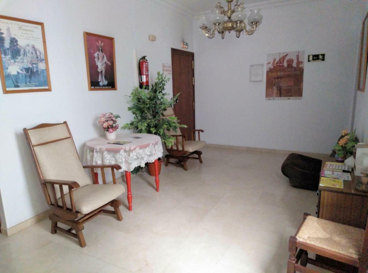 Pension Larra Mairena De Alcor Exteriér fotografie