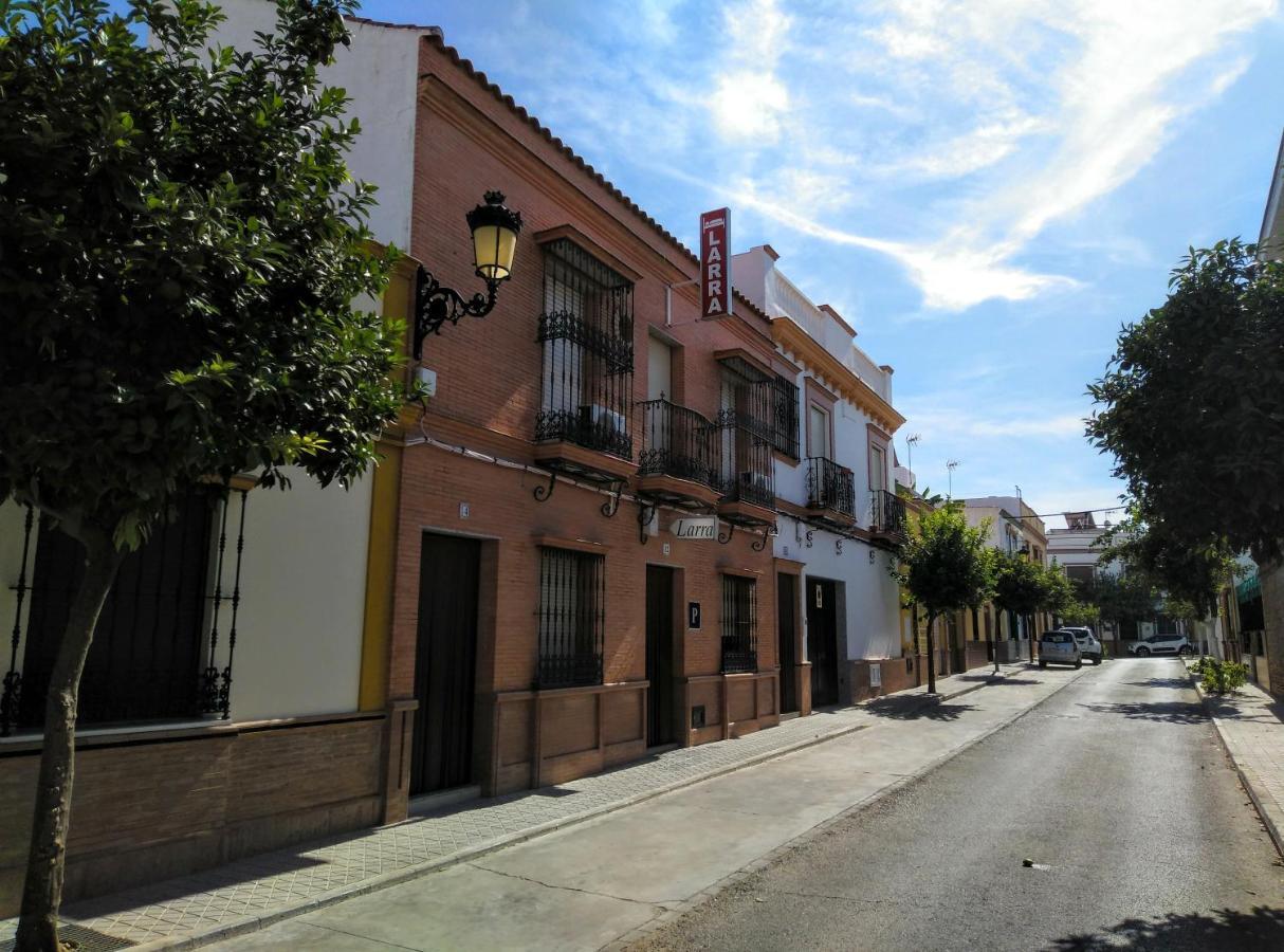 Pension Larra Mairena De Alcor Exteriér fotografie